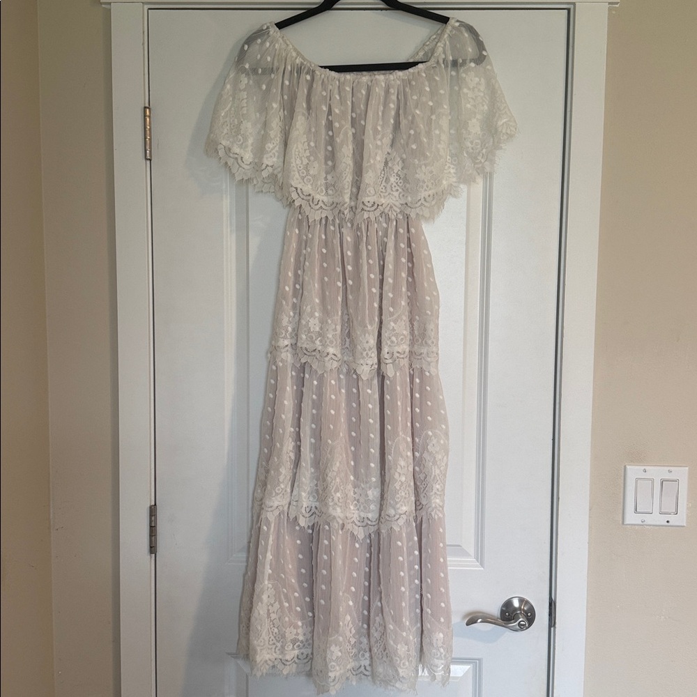 Show Me Your MuMu LANA Off Shoulder White Lace Tiered Midi Dress - Picture 3 of 6